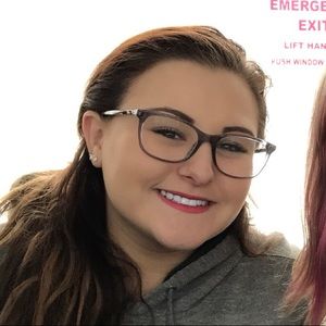 Meet your Posher, Jillian